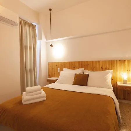 The Marble Suites, Plaka