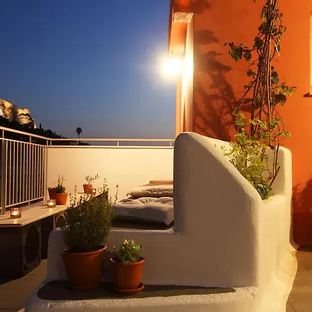 The Marble Suites, Plaka 3* Atene